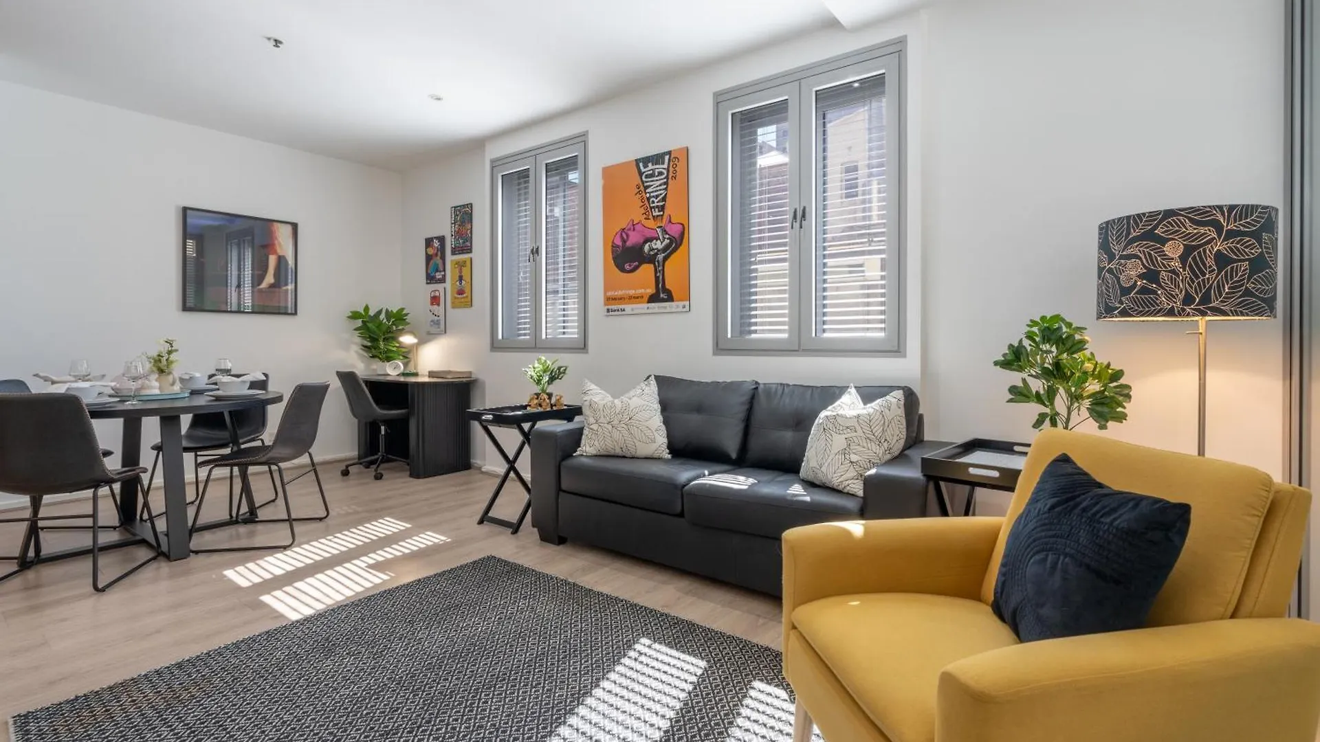 Artful Escape On York - 2X Carpark, Wifi, East End Apartment Adelaide 0*,